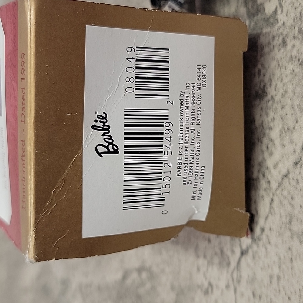 Barbie 40th Anniversary Hallmark Keepsake Ornament - Picture 4 of 4